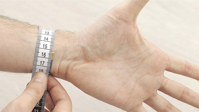 how to measure Wrist Length